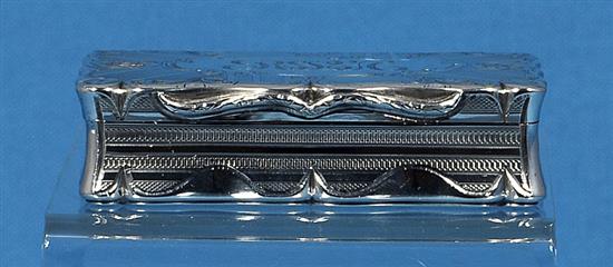 An early Victorian engine turned silver table snuff box, by Edward Smith, Length 92mm. Weight 5.6oz/176grms